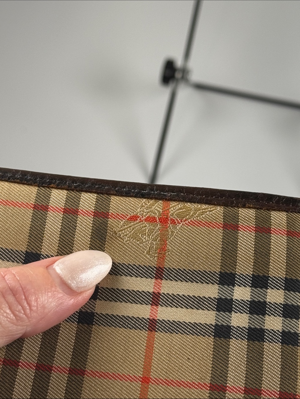 Burberry’s Vintage Unisex Nova Check Pouch - Picture 5 of 12